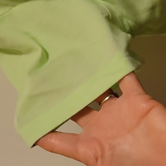 NWT: Disney Mickey and Friends SS Graphic Tee - Picture 3 of 6